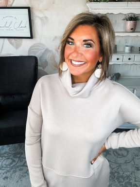Cozy On The Weekend Cowlneck - Grey