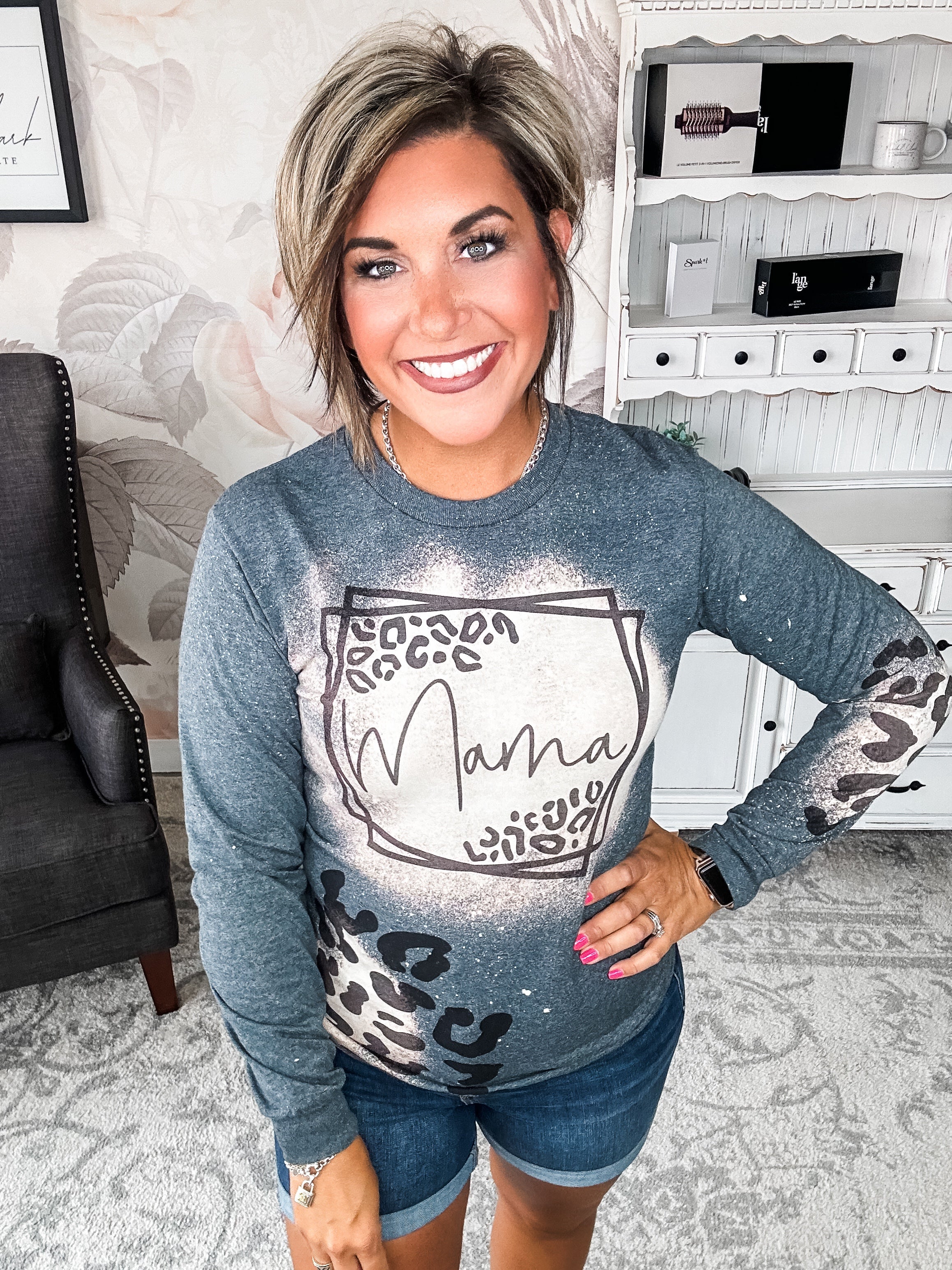 Leopard Mama Bleached Long Sleeve Graphic Tee