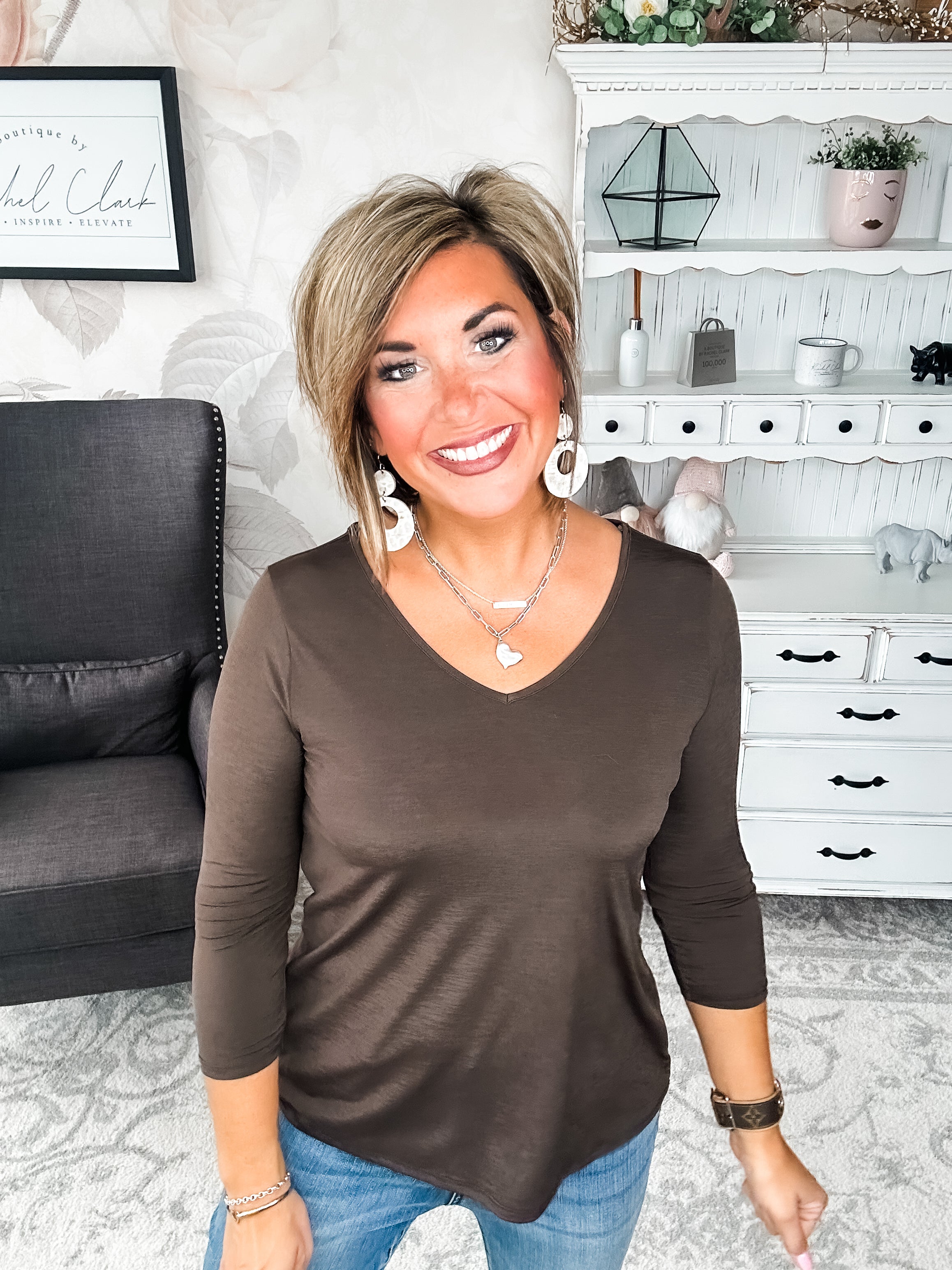 Find The Answer V-neck Top - Chocolate