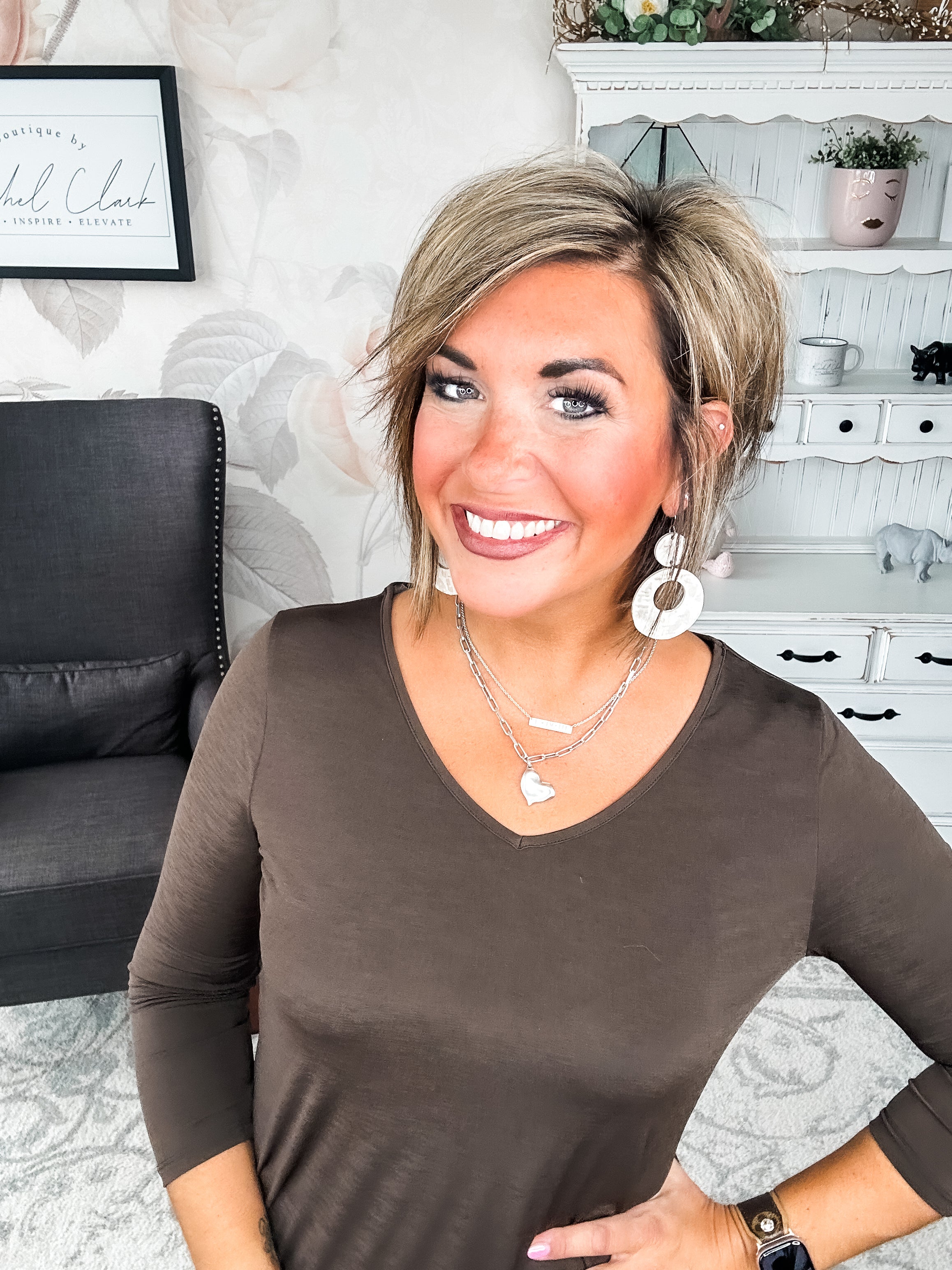 Find The Answer V-neck Top - Chocolate