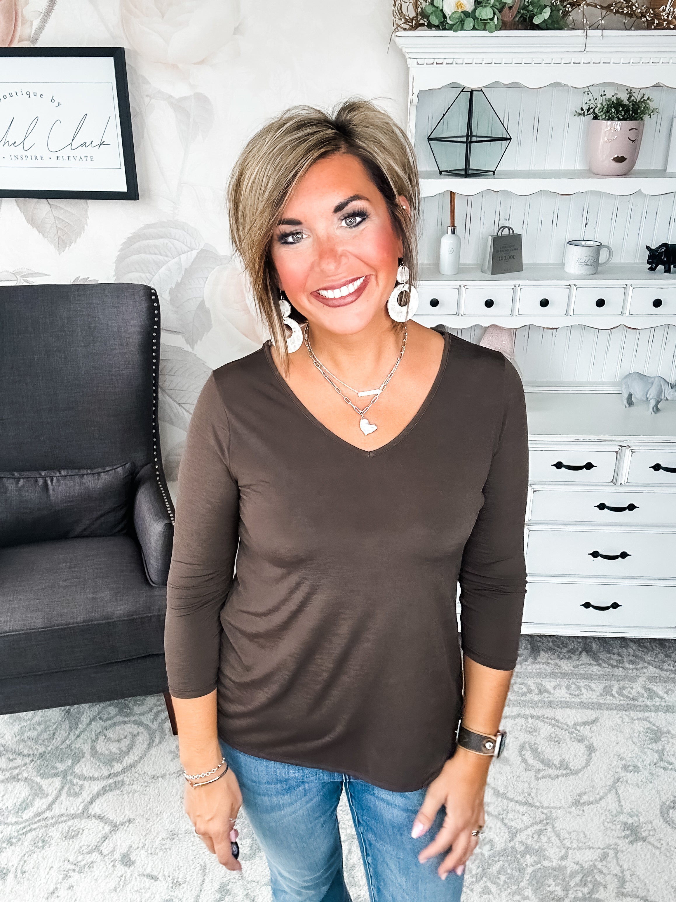 Find The Answer V-neck Top - Chocolate