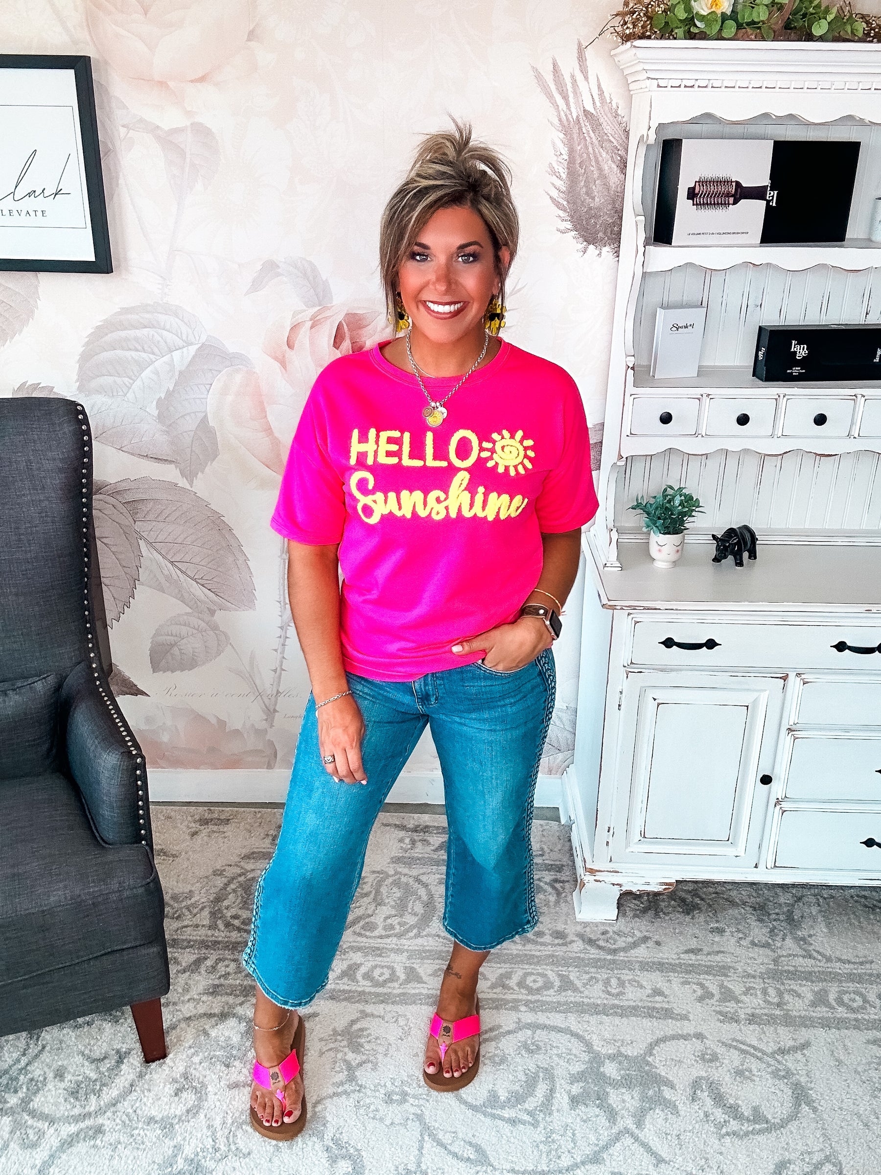 Hello Sunshine Short Sleeve Pullover