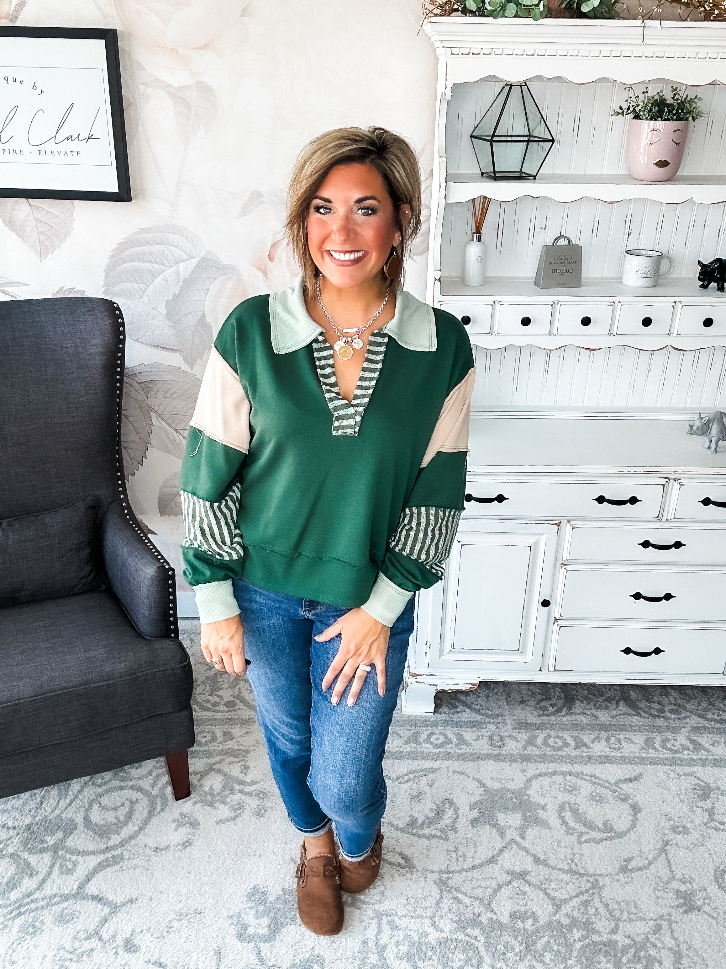 Not Here With Me Pullover - Hunter Green