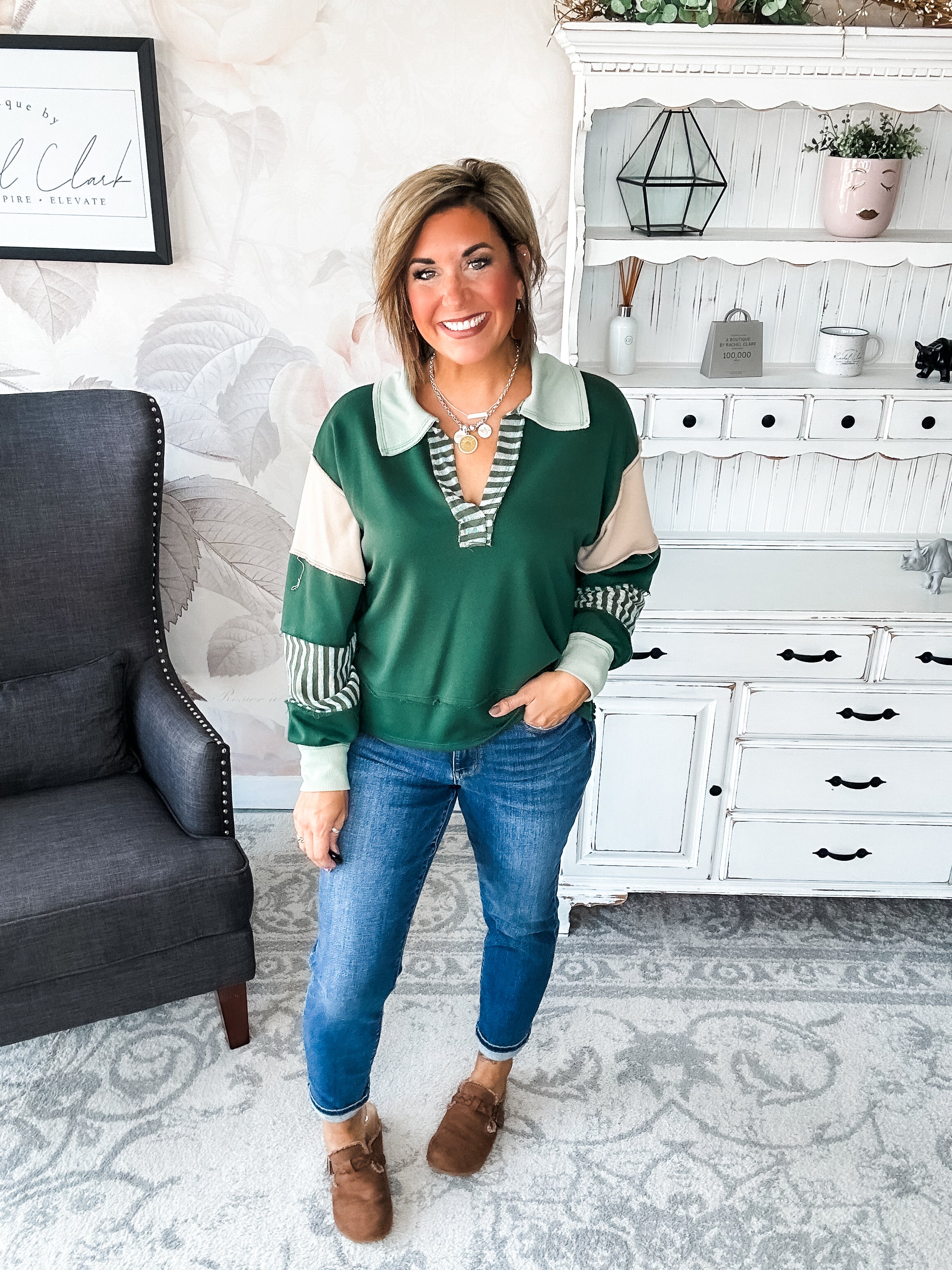 Not Here With Me Pullover - Hunter Green