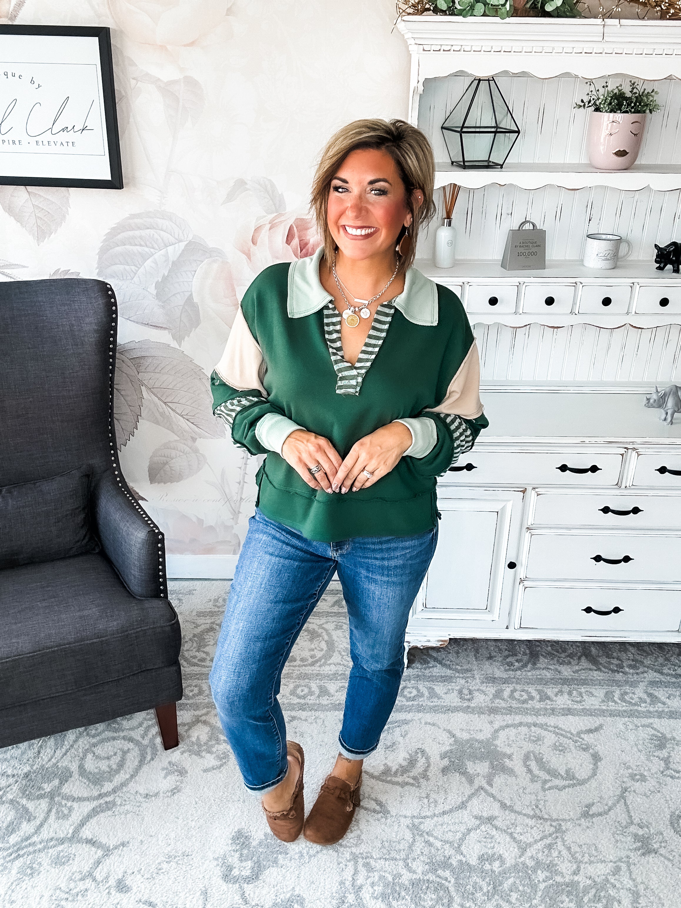 Not Here With Me Pullover - Hunter Green