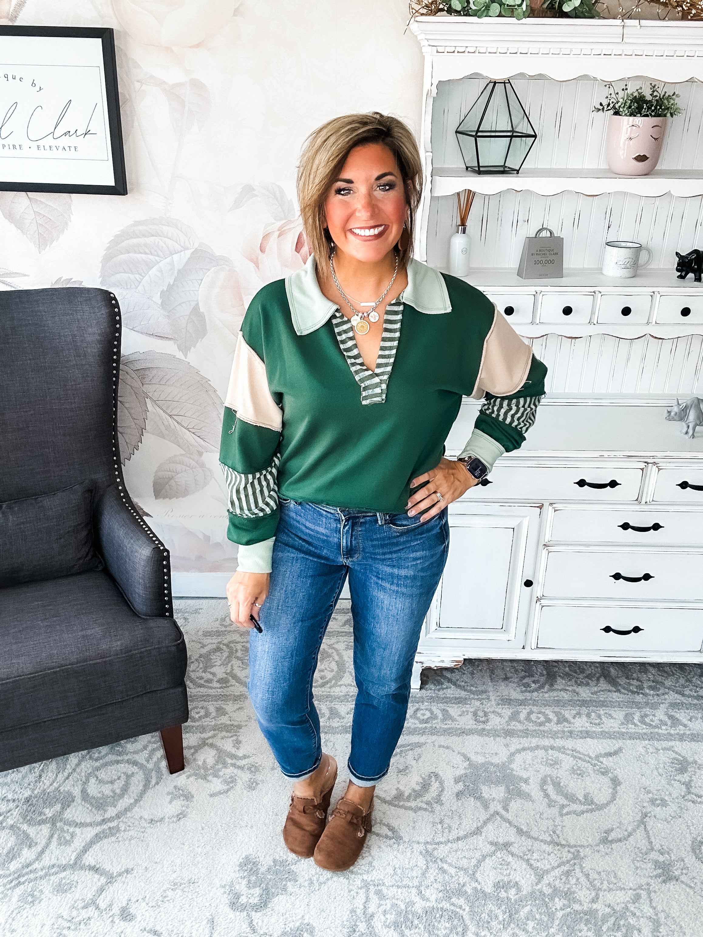 Not Here With Me Pullover - Hunter Green