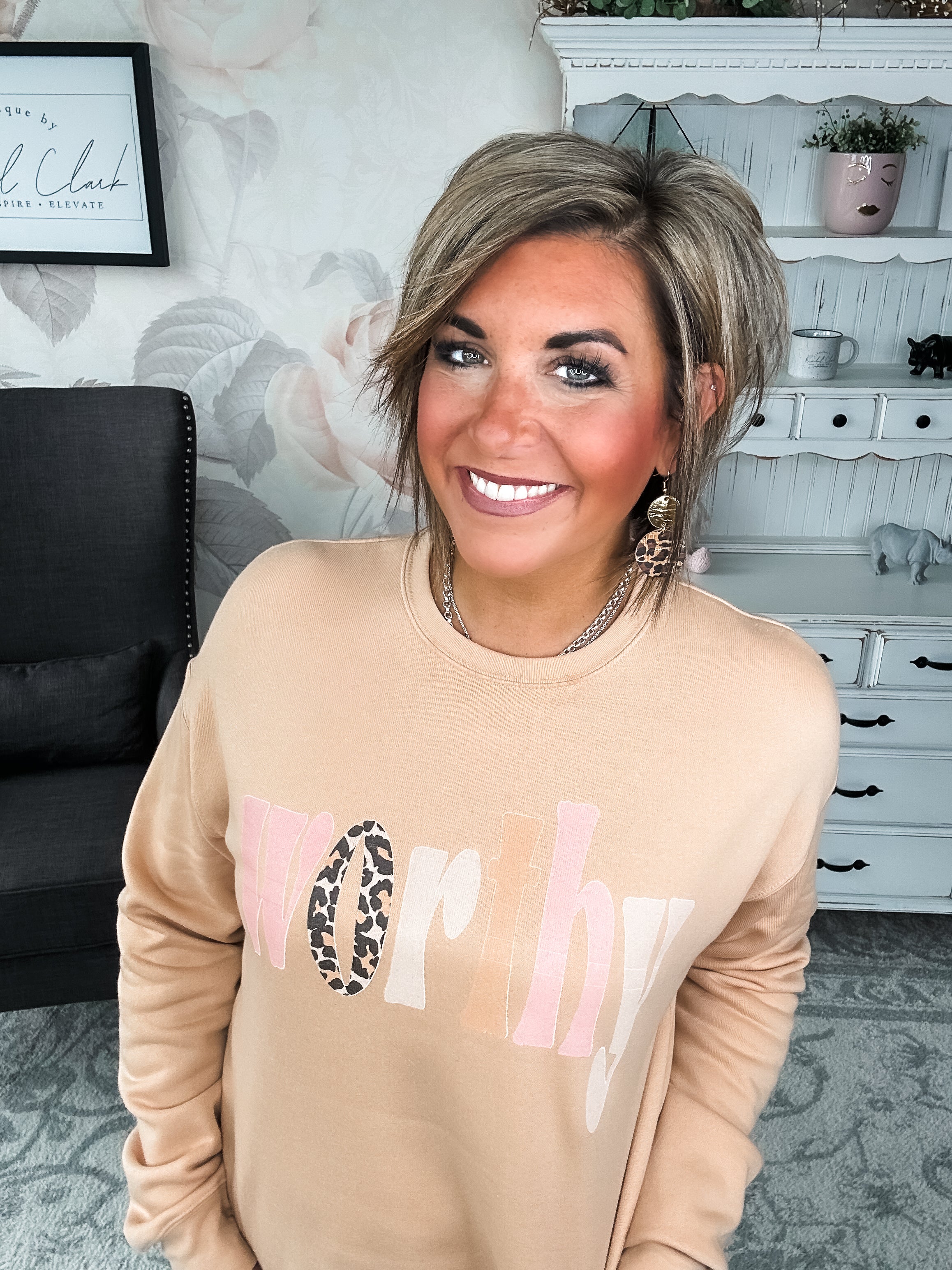 Worthy Pullover Sweatshirt