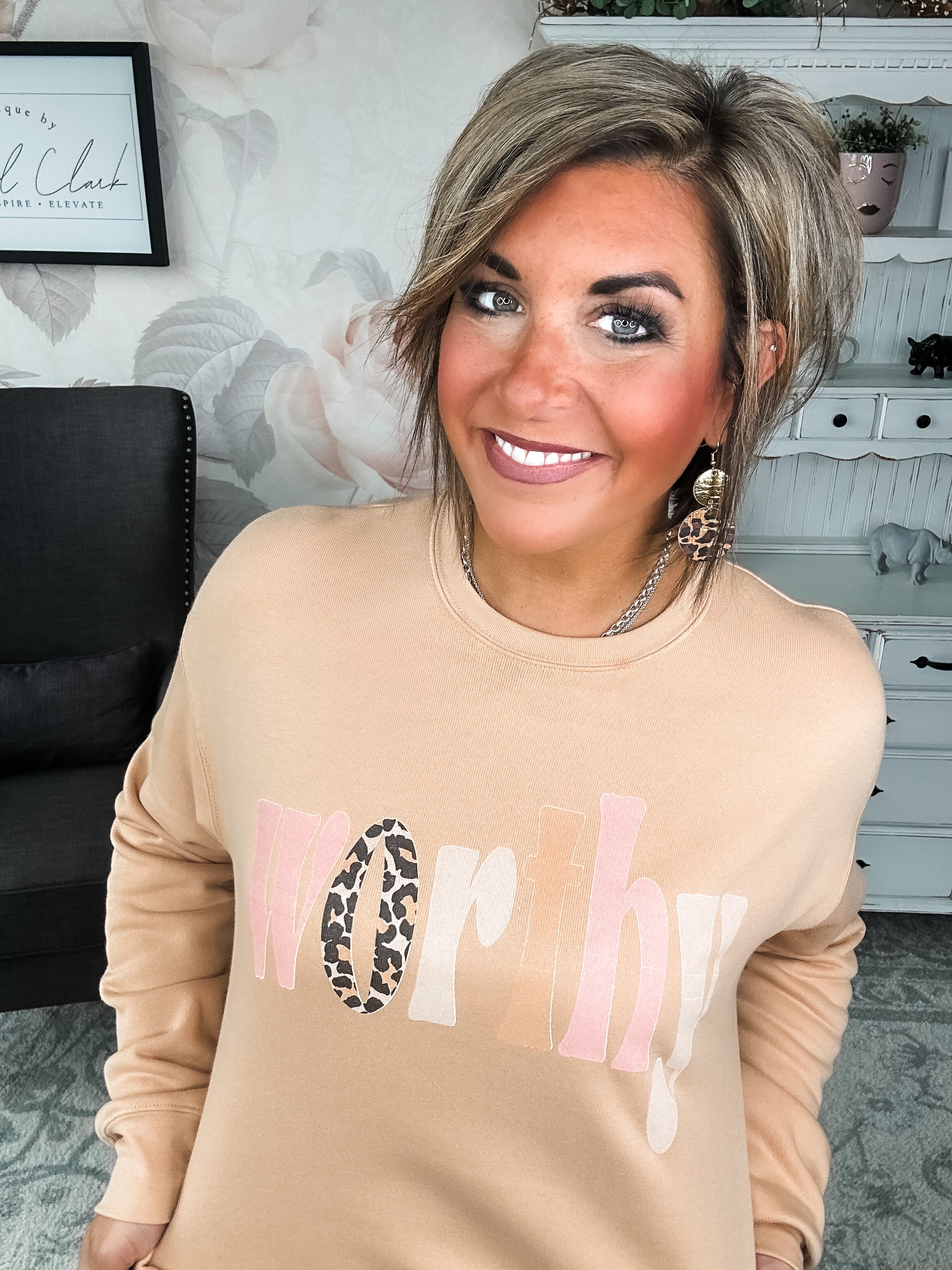 Worthy Pullover Sweatshirt