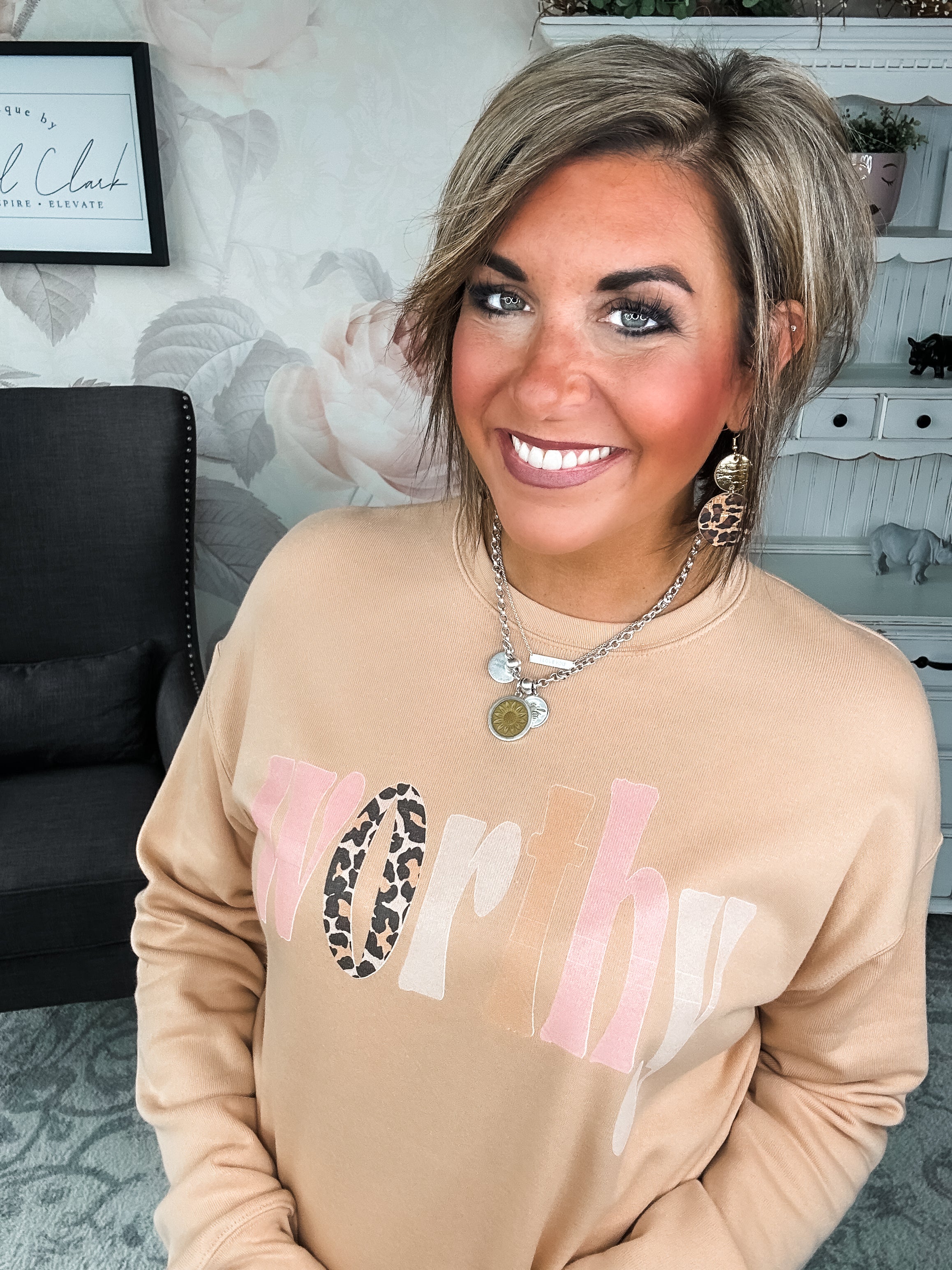Worthy Pullover Sweatshirt