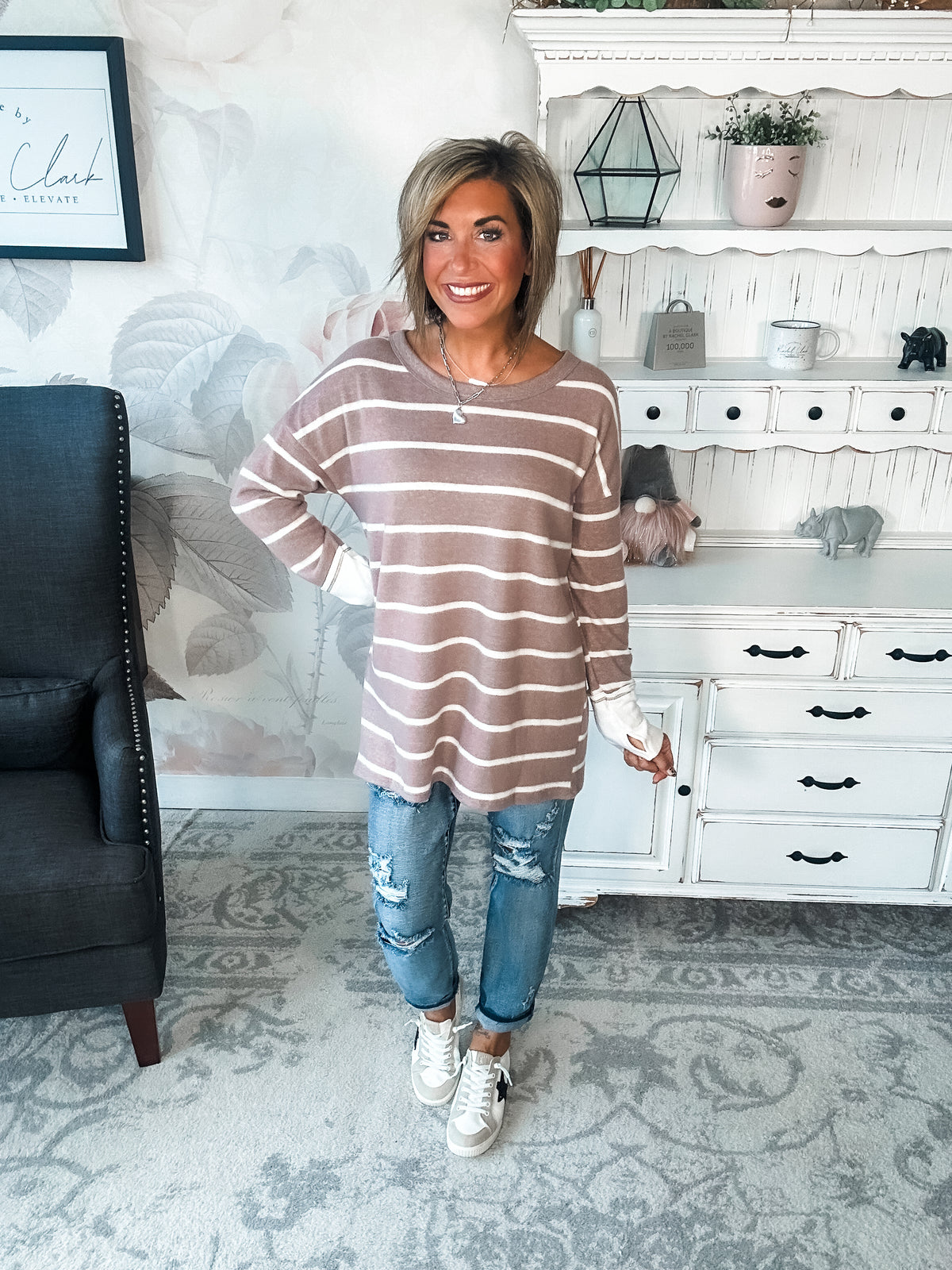 Look Back On The Time Pullover - Mocha