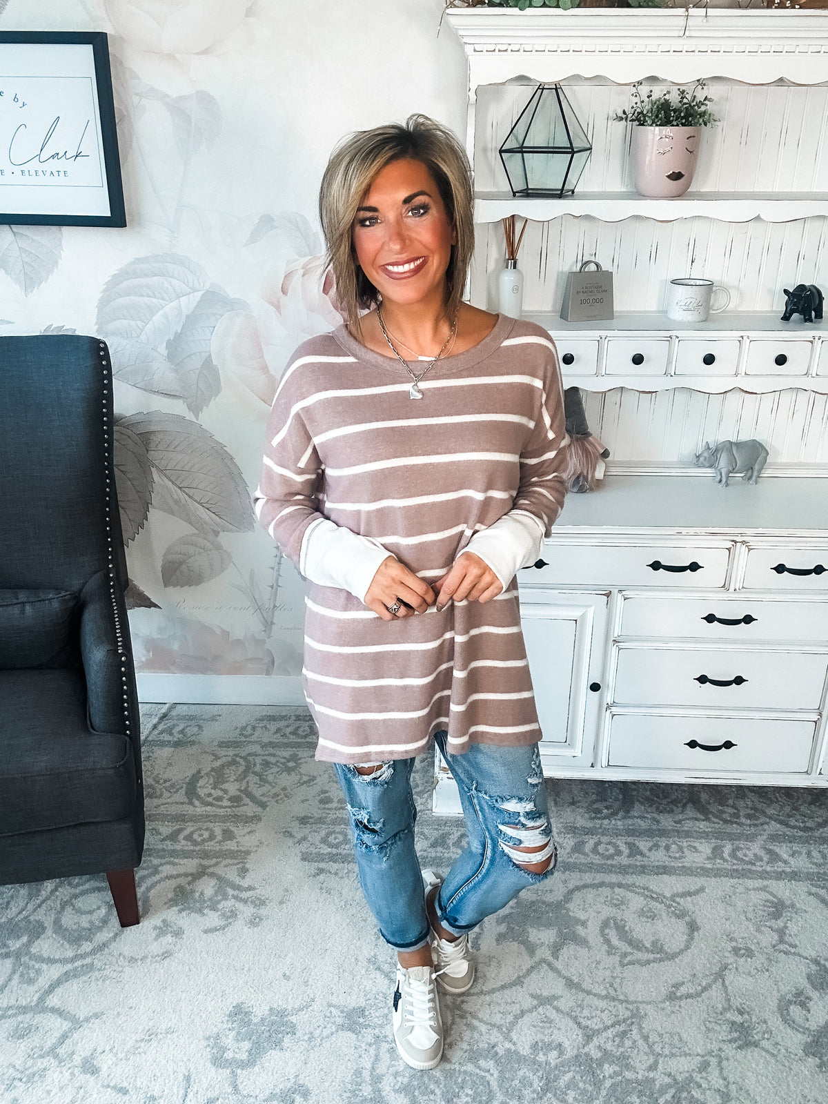 Look Back On The Time Pullover - Mocha
