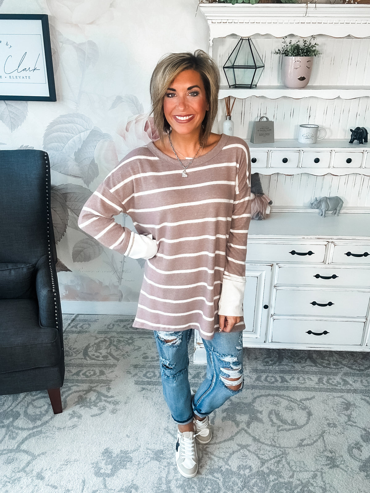 Look Back On The Time Pullover - Mocha