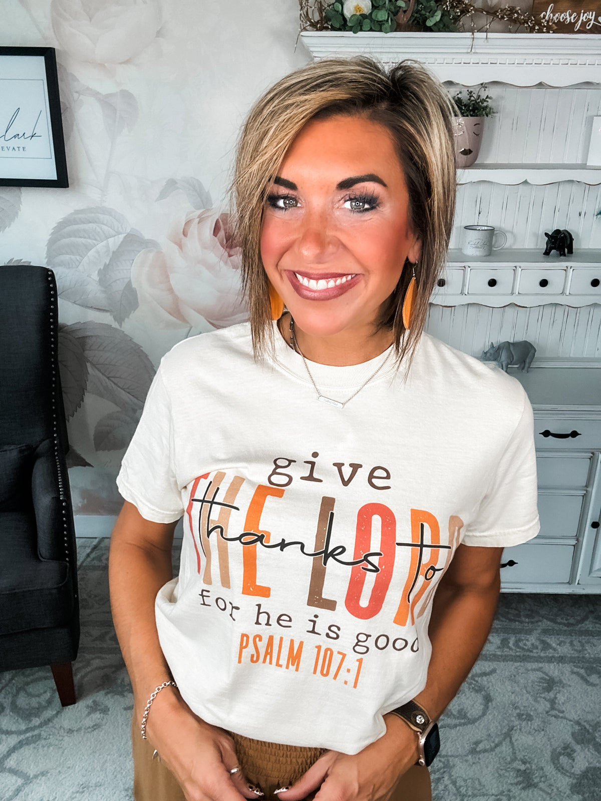 Give Thanks To The Lord Graphic Tee