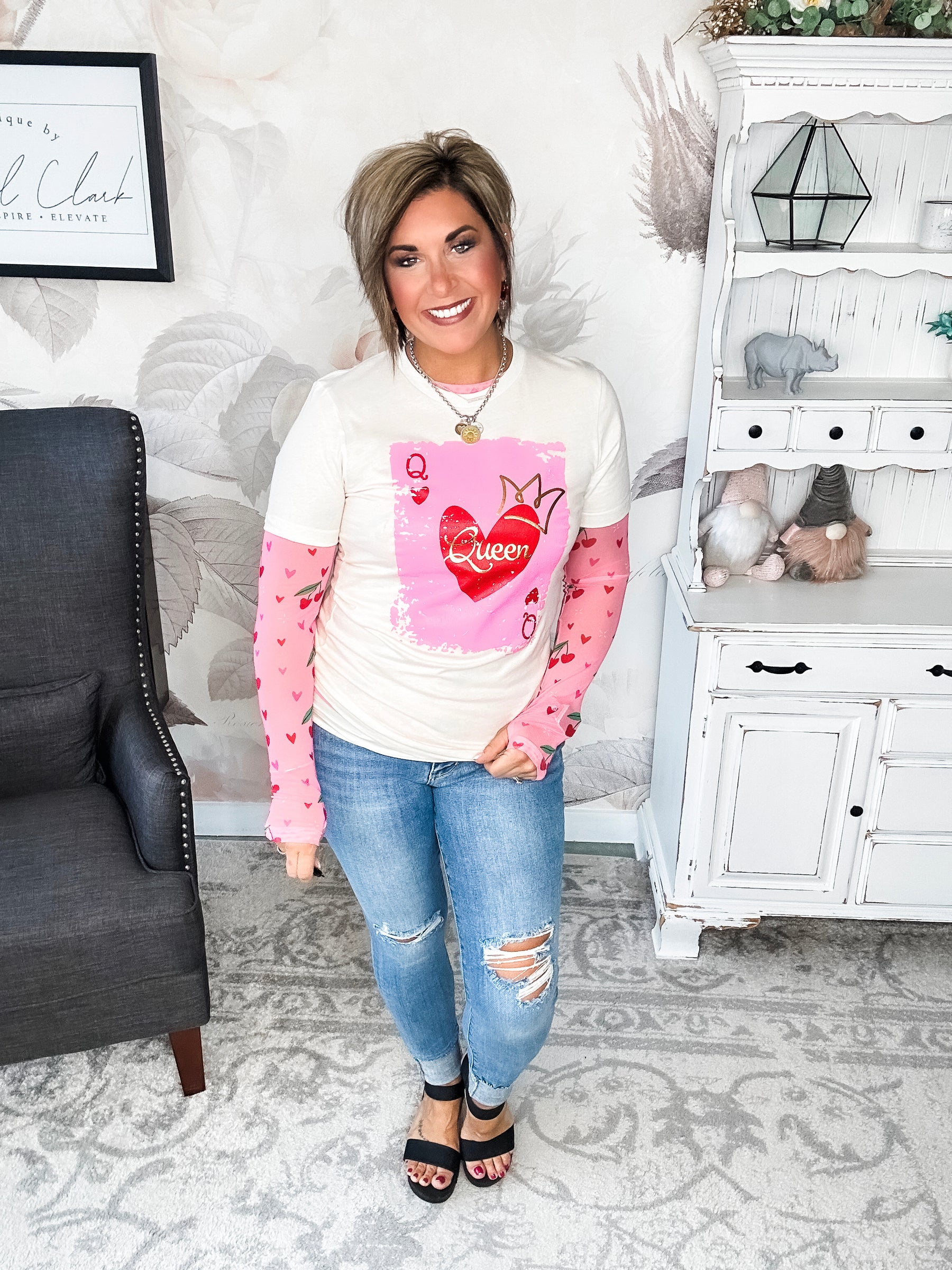 Queen of Hearts Graphic Tee