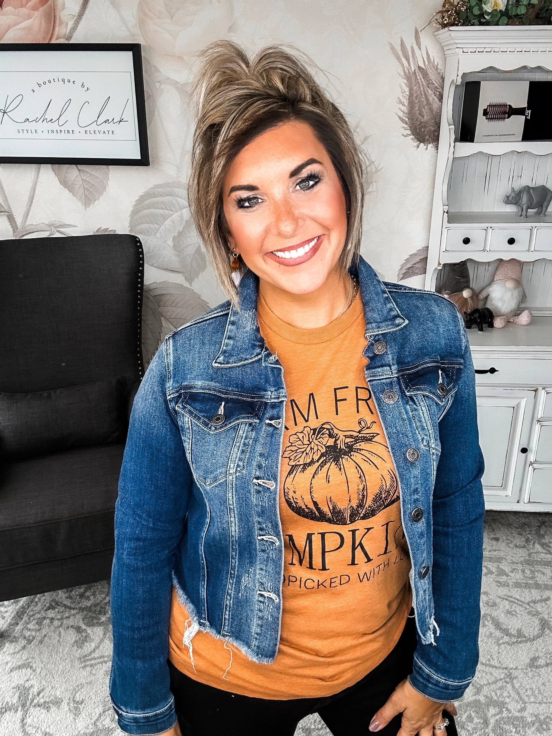 Farm Fresh Pumpkins Graphic Tee