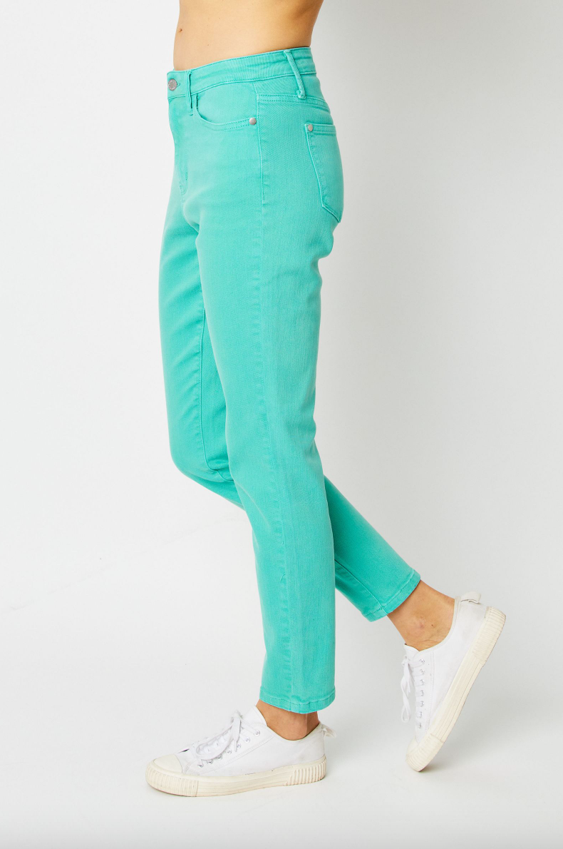 Judy Blue Garment Dyed Girlfriend Jeans - Aquamarine