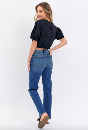 Judy Blue Lightly Distressed Girlfriend Jeans