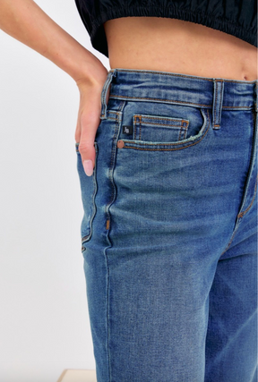 Judy Blue Lightly Distressed Girlfriend Jeans