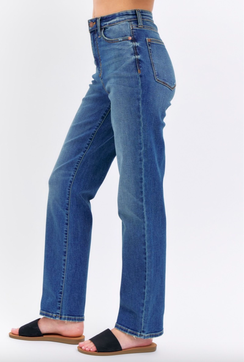 Judy Blue Lightly Distressed Girlfriend Jeans