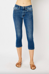 Judy Blue Side Slit Capri - Medium Wash