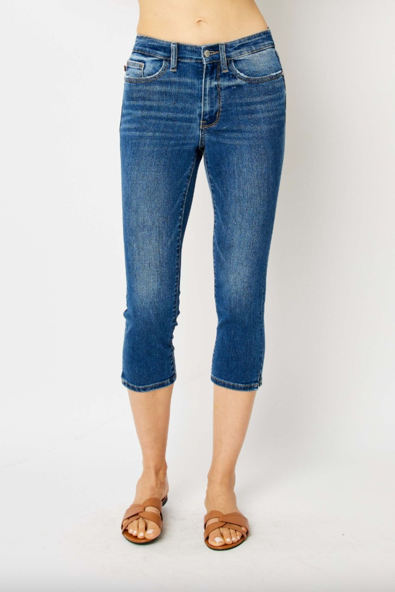 Judy Blue Side Slit Capri - Medium Wash