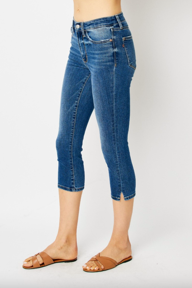 Judy Blue Side Slit Capri - Medium Wash