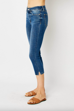 Judy Blue Side Slit Capri - Medium Wash