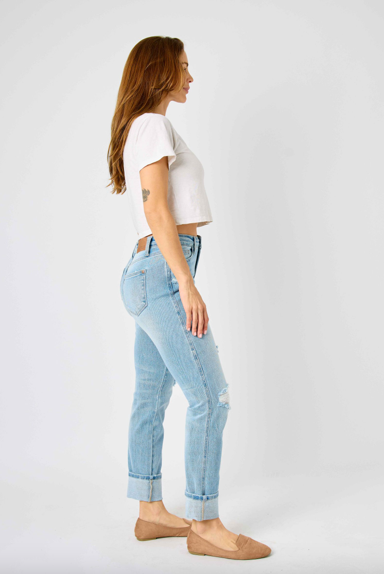 Judy Blue Star Pocket Girlfriend Jeans