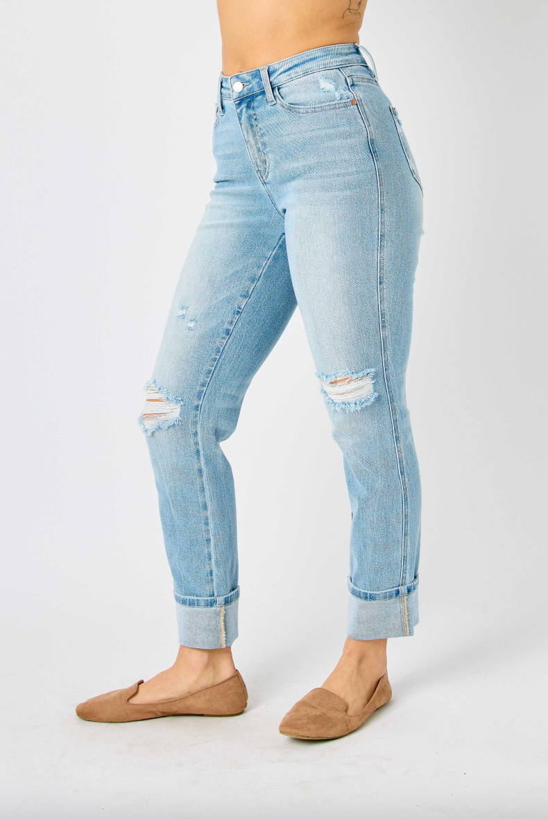 Judy Blue Star Pocket Girlfriend Jeans