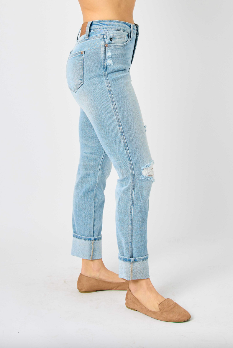 Judy Blue Star Pocket Girlfriend Jeans