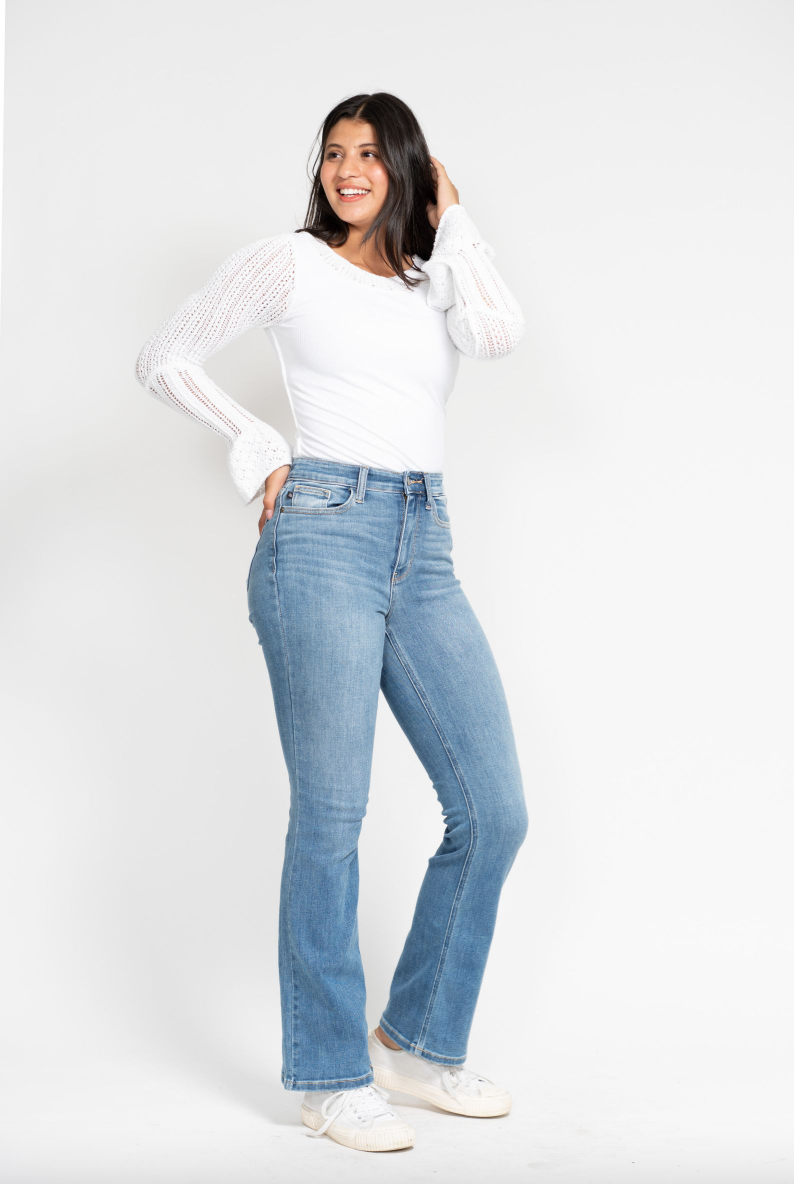 Judy Blue Classic Contrast Wash Bootcut Jeans