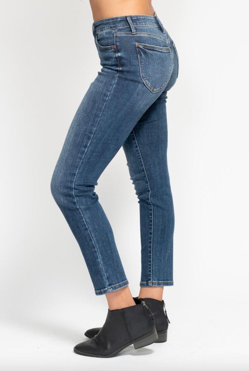 Judy Blue Non-Distressed Girlfriend Jeans