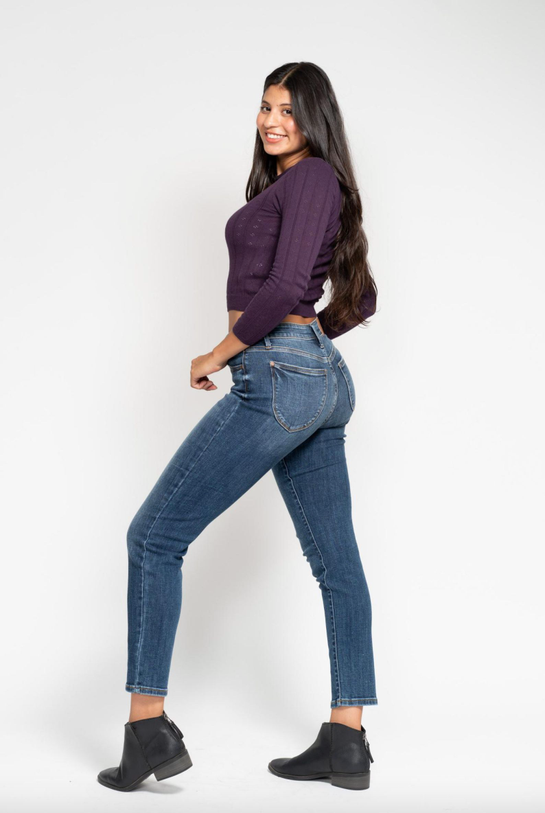 Judy Blue Non-Distressed Girlfriend Jeans