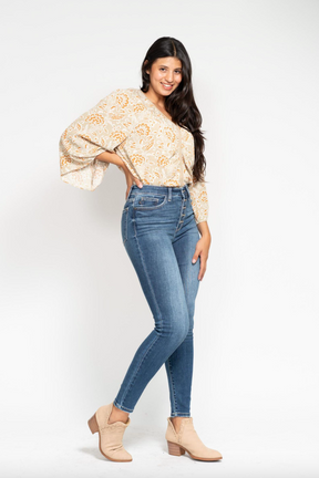 Judy Blue Button Fly Skinny Jeans