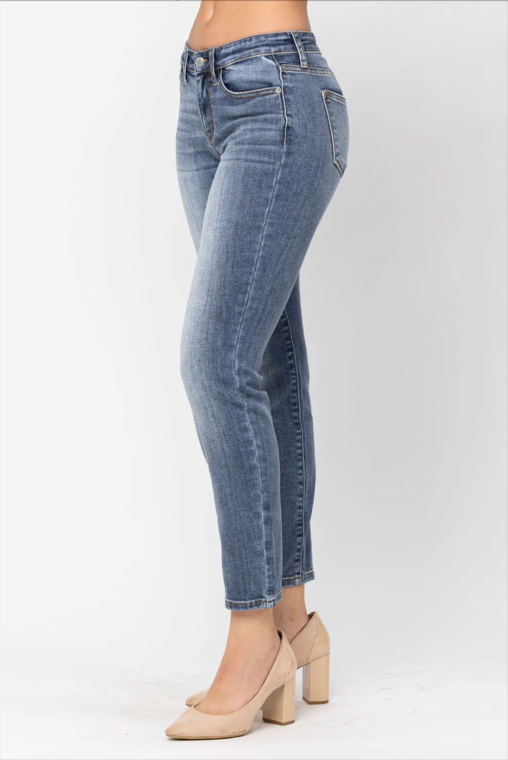 Judy Blue Classic Girlfriend Jeans