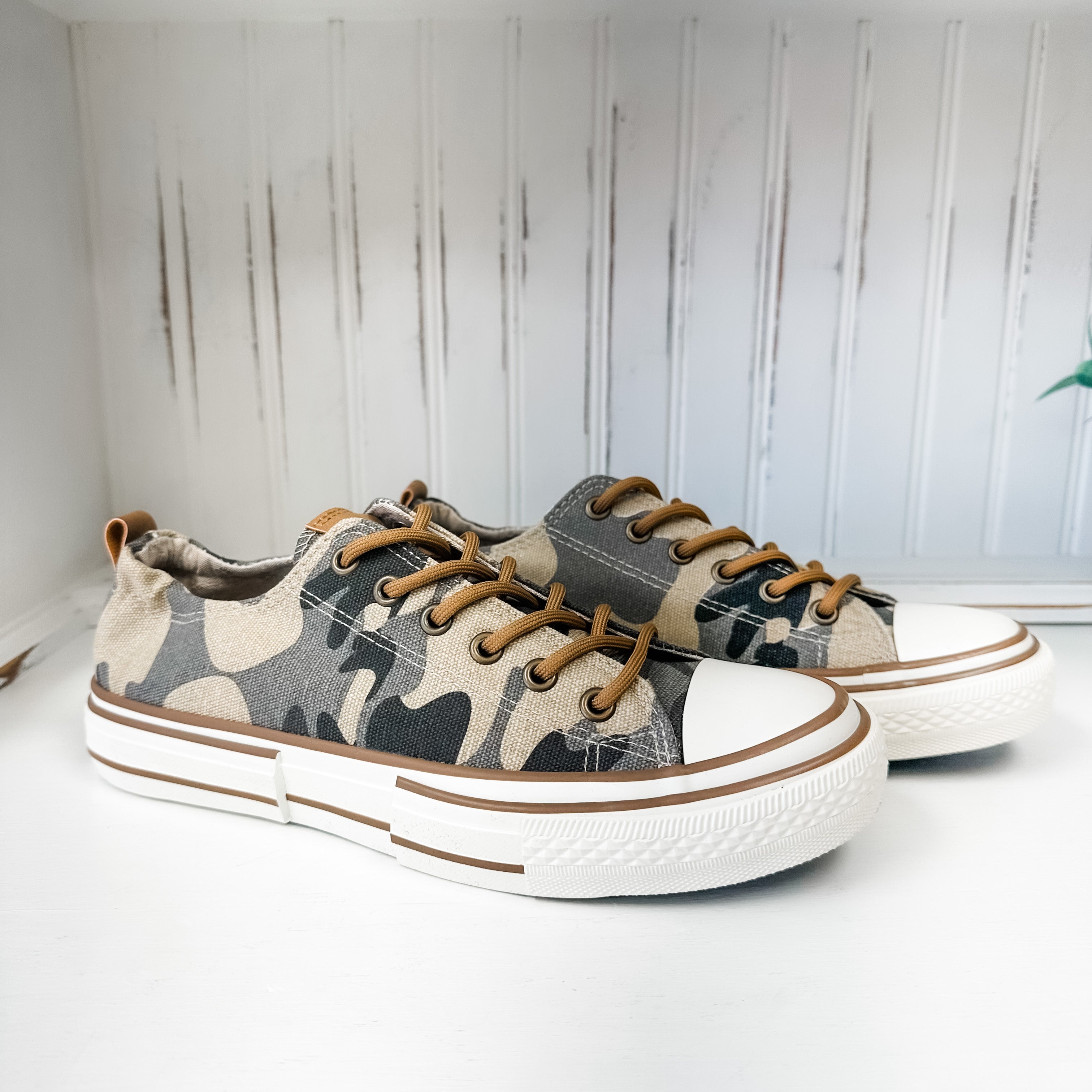 Driana Sneaker - Camo