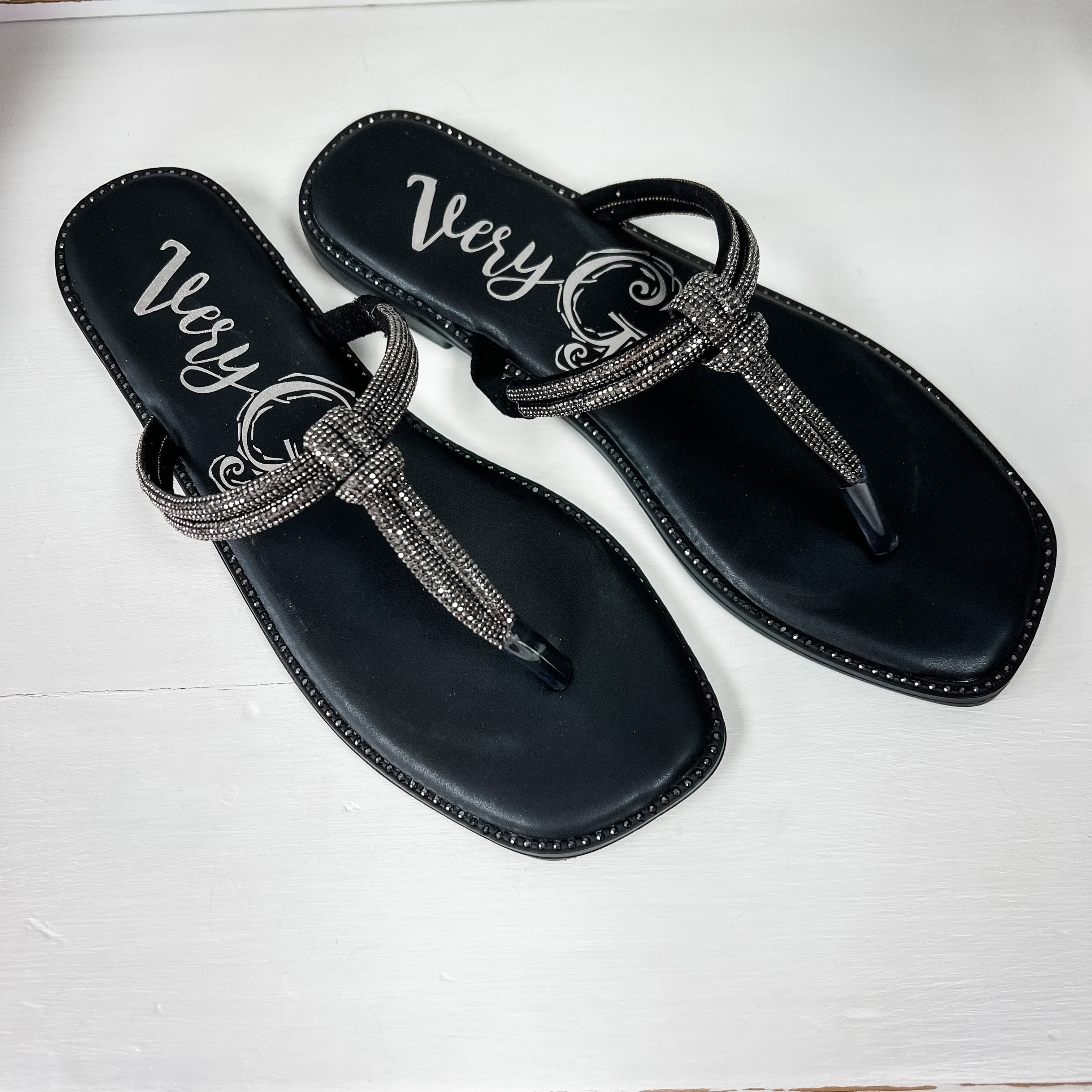 Fifi - Black