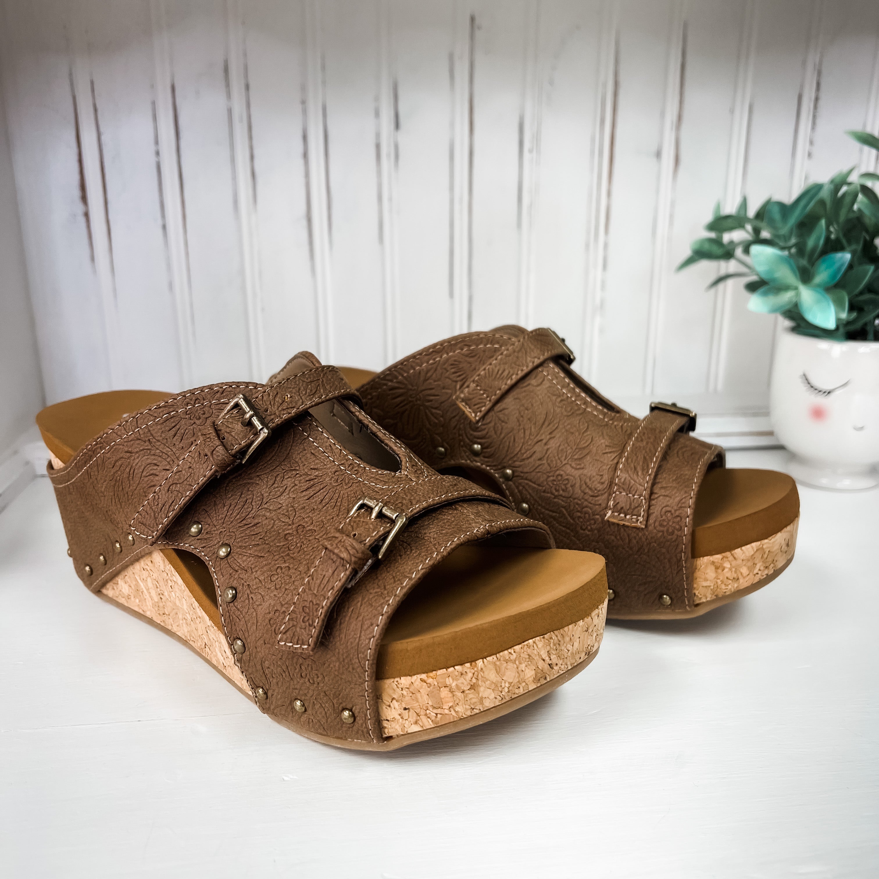 Bellevue Wedge Sandals - Tan