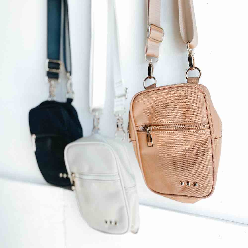 Maya Messenger Bag - Black