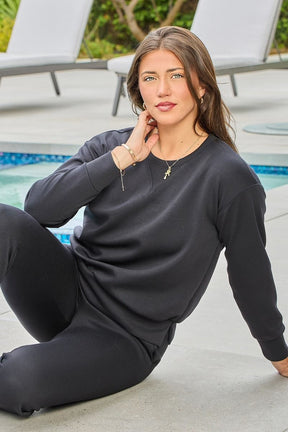 Cuddled Up On The Weekend Pullover - Black