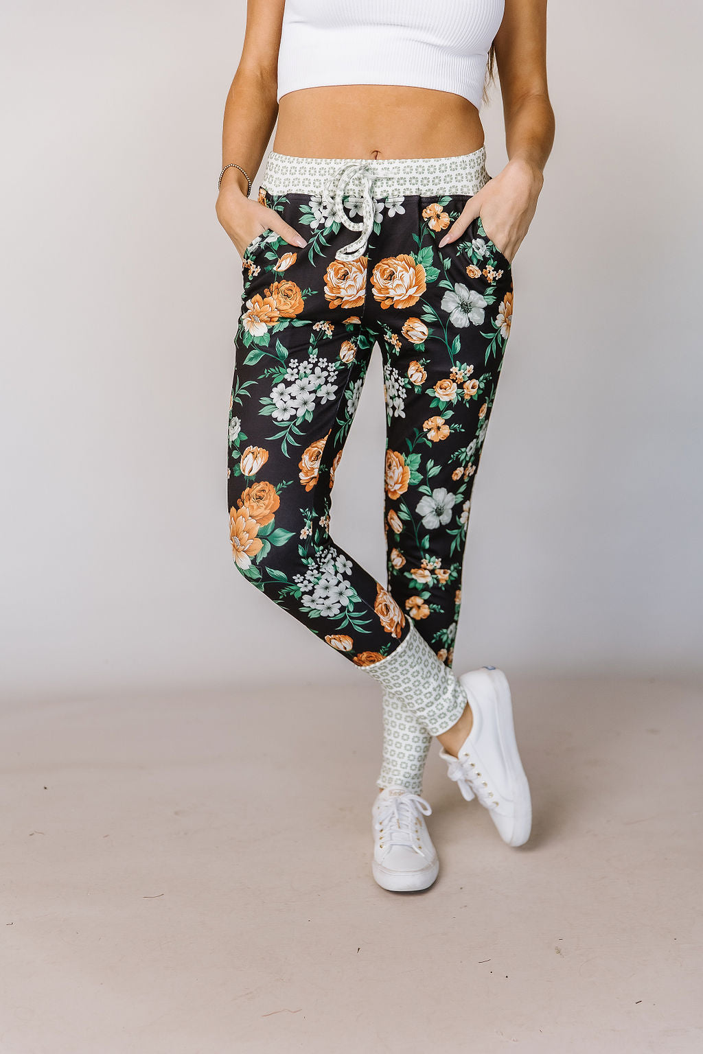 Ampersand Avenue Triple Stretch Joggers - Love Like Wildflowers