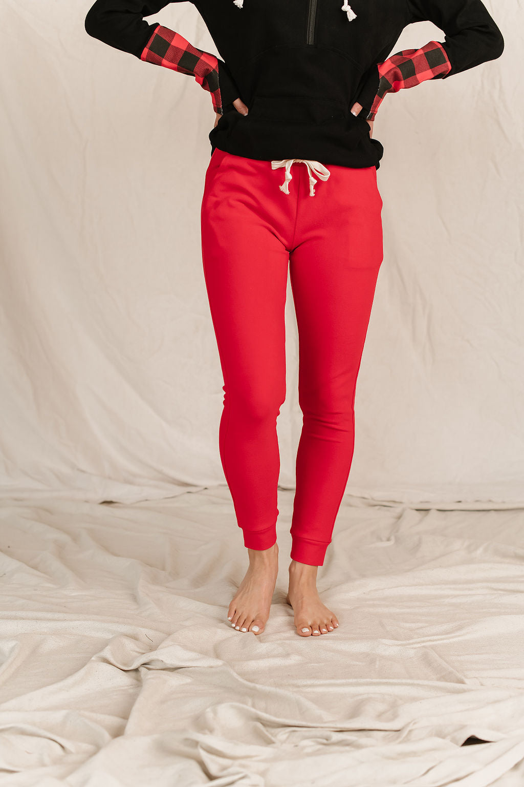 Ampersand Avenue Jogger Performance Fleece - Candy Apple