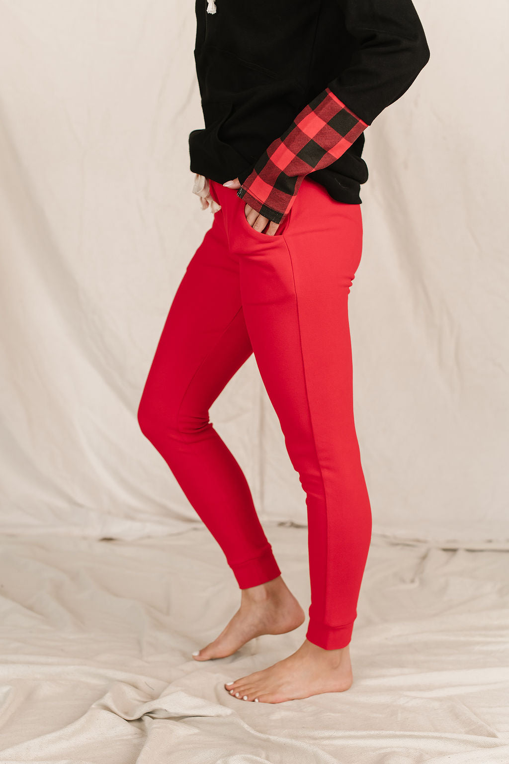 Ampersand Avenue Jogger Performance Fleece - Candy Apple