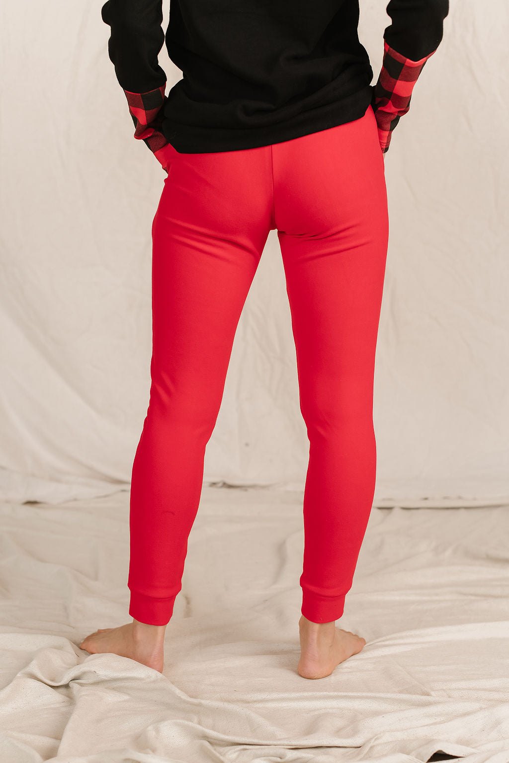 Ampersand Avenue Jogger Performance Fleece - Candy Apple