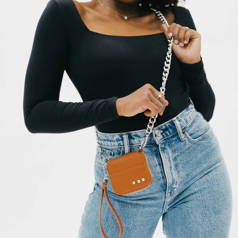 Winnie Wallet Chain Bag - Brown