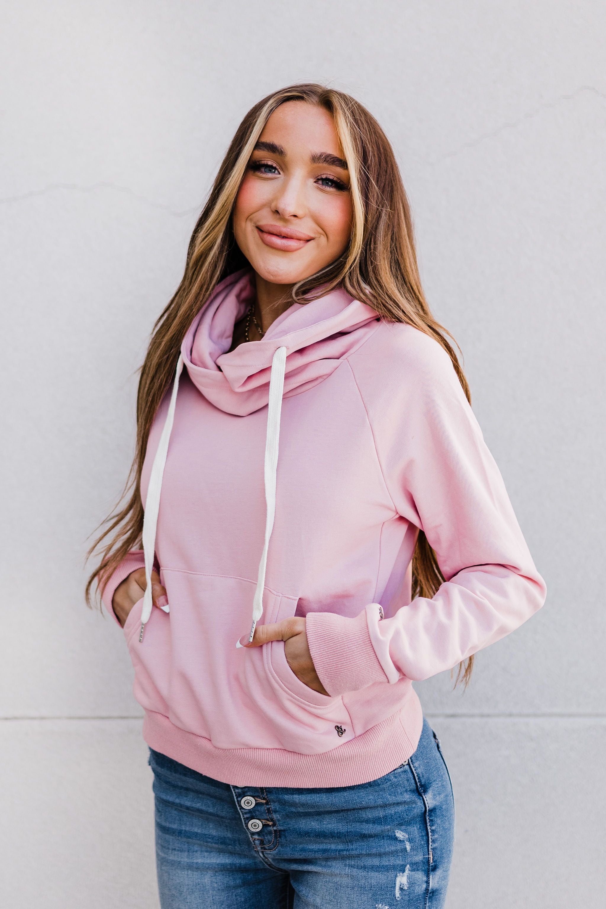 Ampersand Avenue Elevated Sweatshirt - Crossover Everything's Rosy