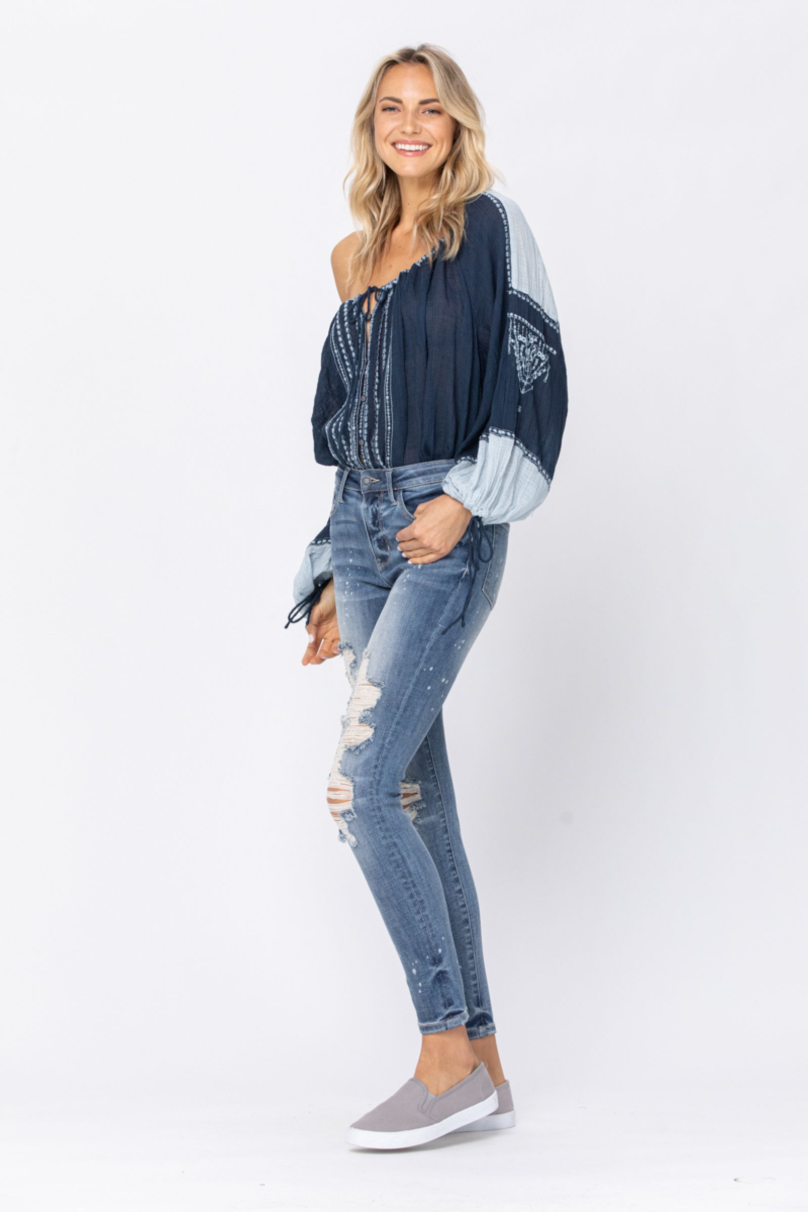 Judy Blue Bleach Splatter Destroyed Skinny Jeans