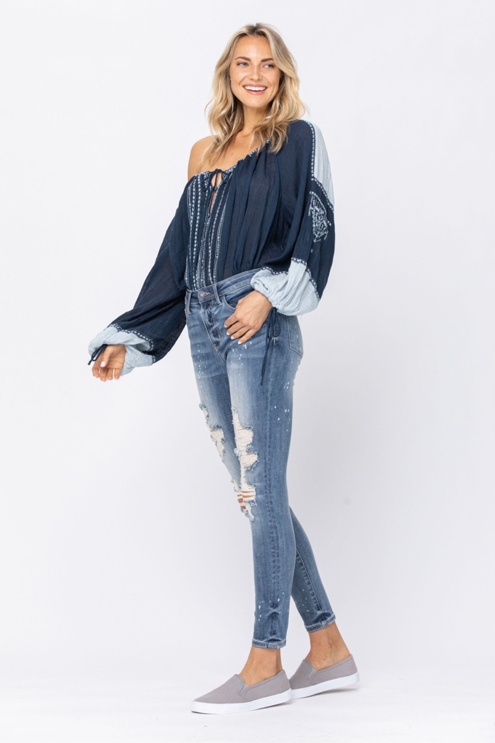 Judy Blue Bleach Splatter Destroyed Skinny Jeans