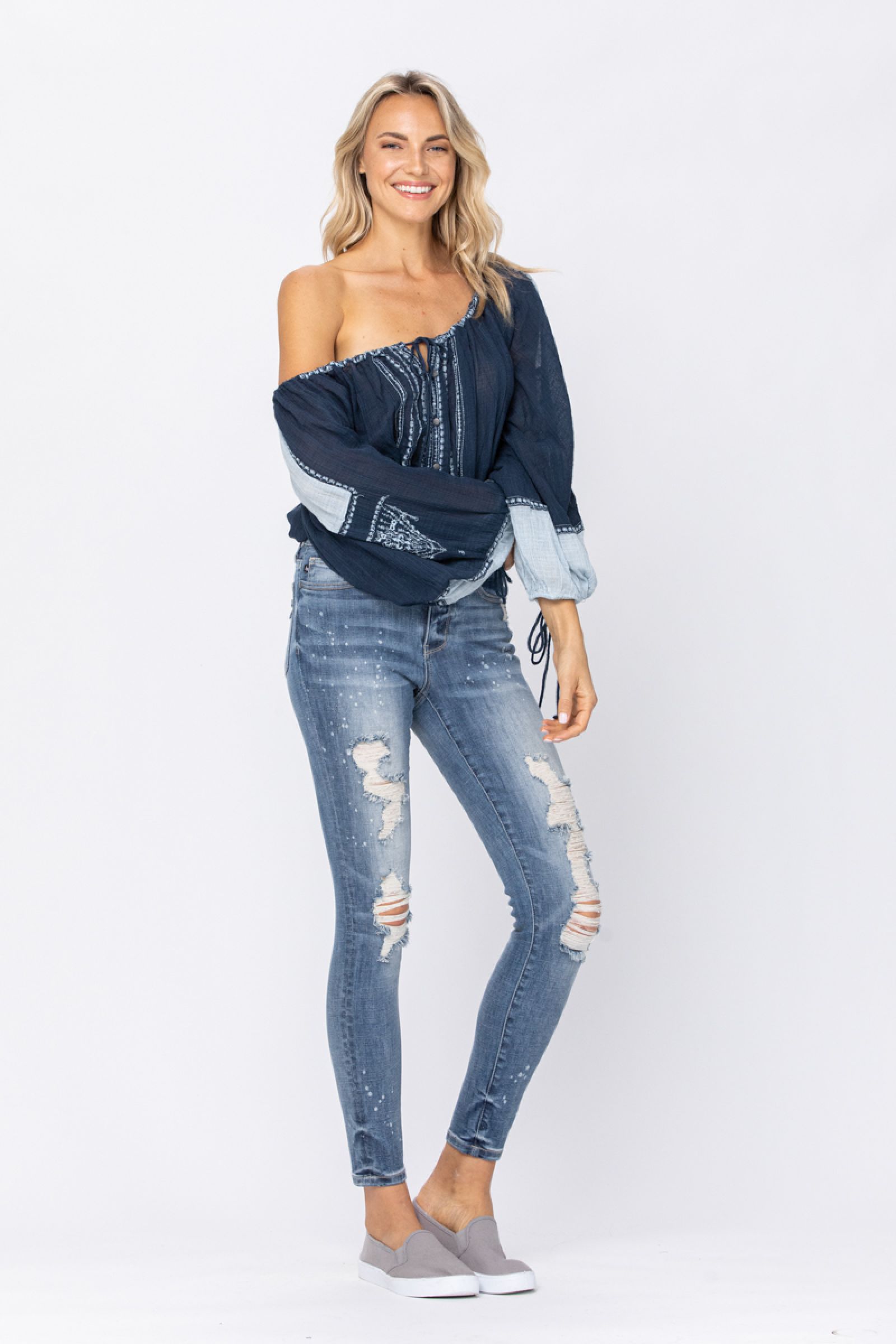 Judy Blue Bleach Splatter Destroyed Skinny Jeans