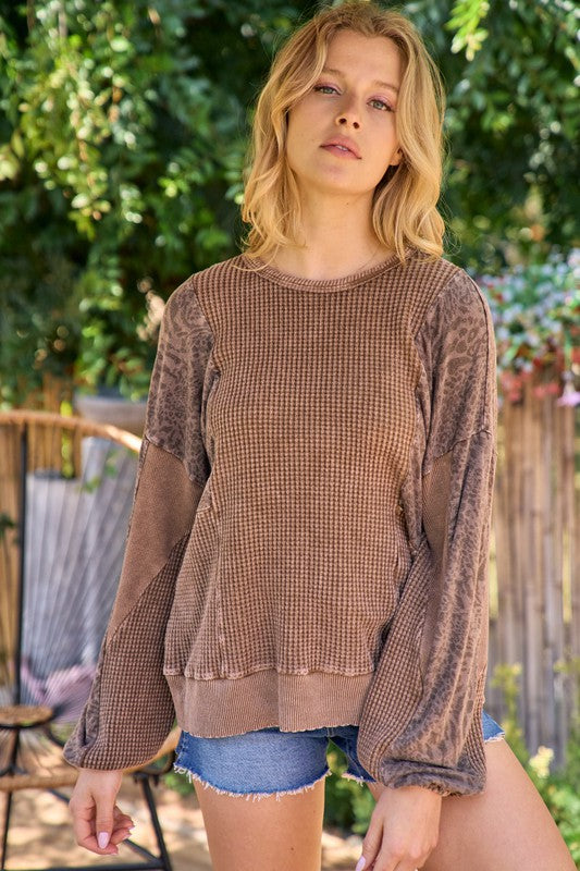 Don't Let Me Down Pullover - Brown